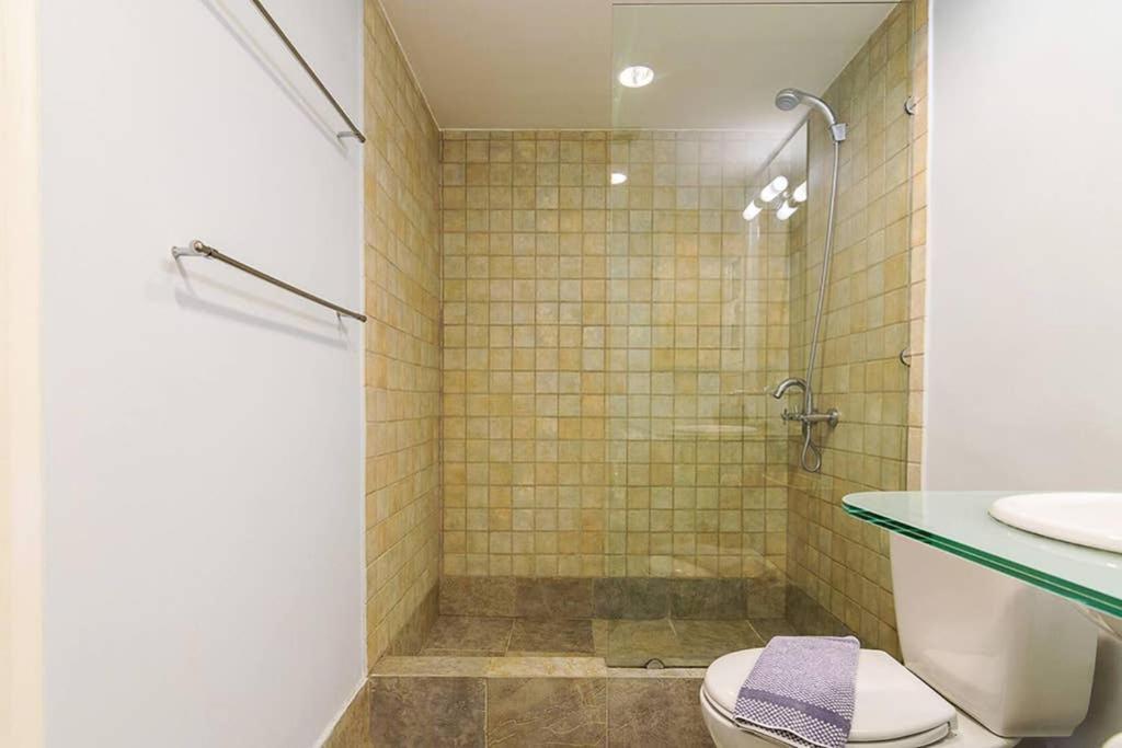 1Bedroom House In The City Center With Great View Афіни Екстер'єр фото