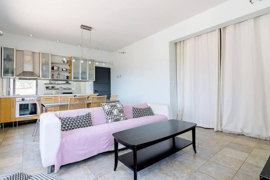1Bedroom House In The City Center With Great View Афіни Екстер'єр фото